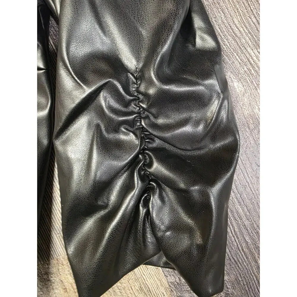 OMMIIVEX Faux Leather Blazer Black Ruched Sleeve Single Button Size M NWT - Picture 7 of 12